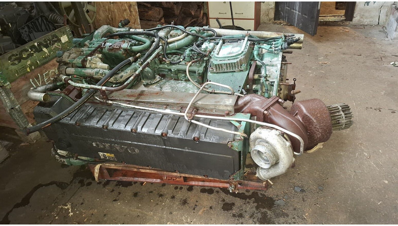 Volvo DH12D 420EC01. DH12E340EC06 . - Engine: picture 2 Volvo DH12D 420EC01. DH12E340EC06 . - Engine: picture 2