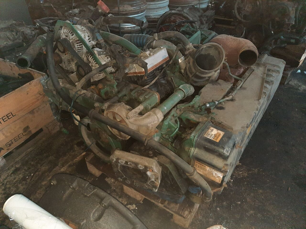 Volvo DH12E340EC06 . DH12D 340. Volvo B12 - Engine for Bus: picture 4 Volvo DH12E340EC06 . DH12D 340. Volvo B12 - Engine for Bus: picture 4