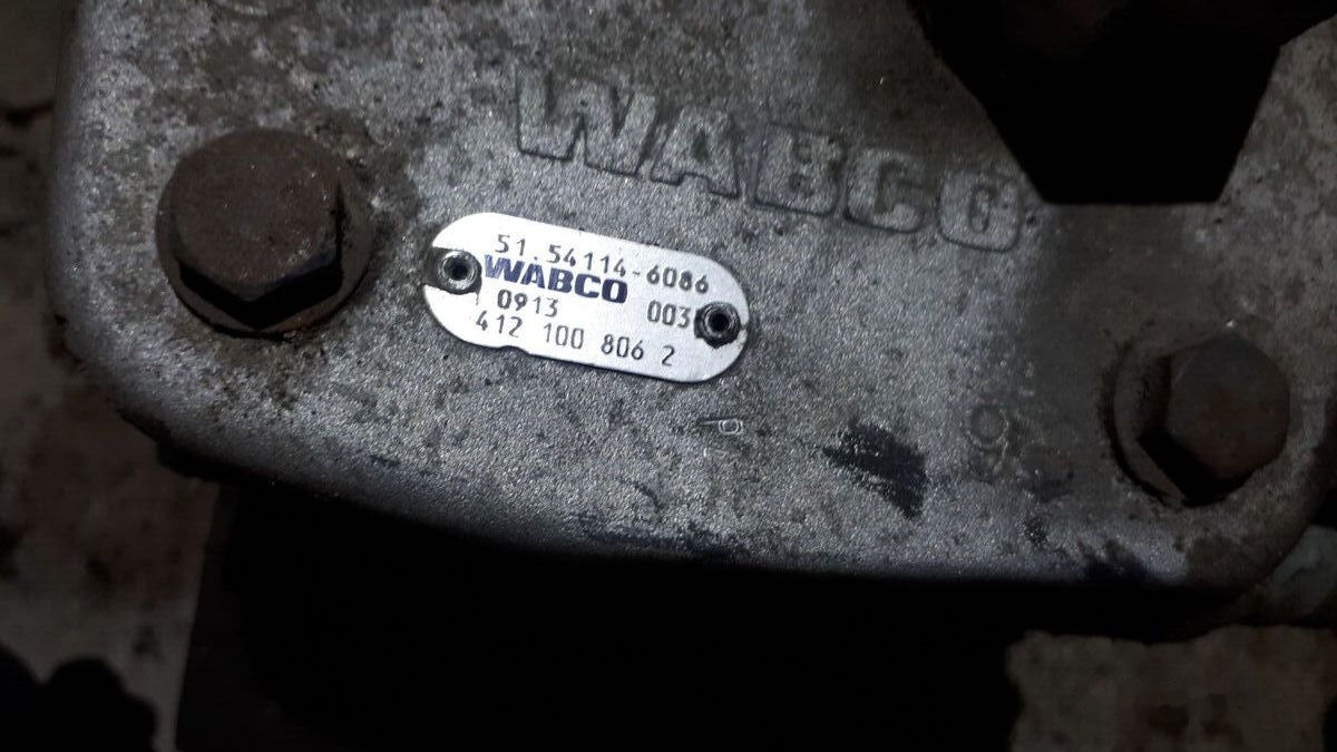 Volvo LP4905 /. LP4992 -B12 .Mersedes Volvo Mersedes 405 - Air brake compressor for Bus: picture 4 Volvo LP4905 /. LP4992 -B12 .Mersedes Volvo Mersedes 405 - Air brake compressor for Bus: picture 4