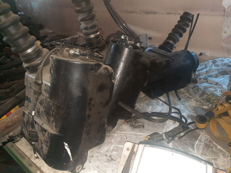 Volvo UDA2-7, 5-EXE-24 - Muffler/ Exhaust system: picture 4 Volvo UDA2-7, 5-EXE-24 - Muffler/ Exhaust system: picture 4