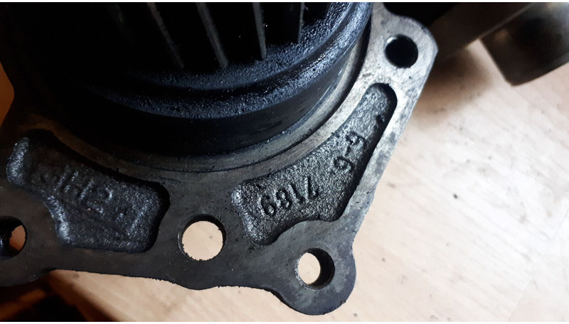 Volvo привода шкивов ремней и топливного насоса - Crankshaft: picture 5 Volvo привода шкивов ремней и топливного насоса - Crankshaft: picture 5