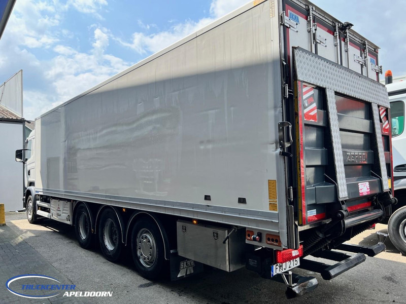 Scania R410 Mitsubishi Multitemp 3 zone, 8x4, 2000 kg lift - Refrigerated truck: picture 4 Scania R410 Mitsubishi Multitemp 3 zone, 8x4, 2000 kg lift - Refrigerated truck: picture 4