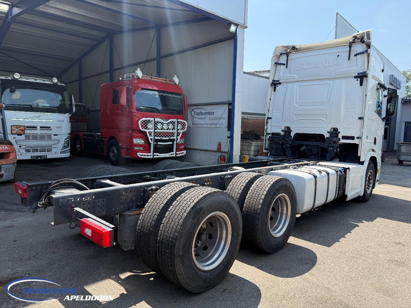 Scania R650 V8 NGS 6x4, Standclima, Retarder, PTO, 9000 Vooras - Cab chassis truck: picture 2 Scania R650 V8 NGS 6x4, Standclima, Retarder, PTO, 9000 Vooras - Cab chassis truck: picture 2