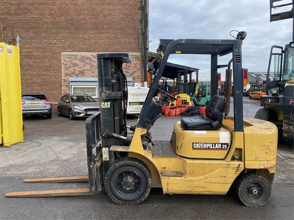 CAT DP25K  - Diesel forklift: picture 1 CAT DP25K  - Diesel forklift: picture 1