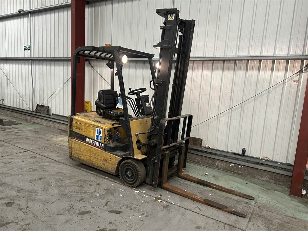 CAT EP16KT  - Electric forklift: picture 4 CAT EP16KT  - Electric forklift: picture 4