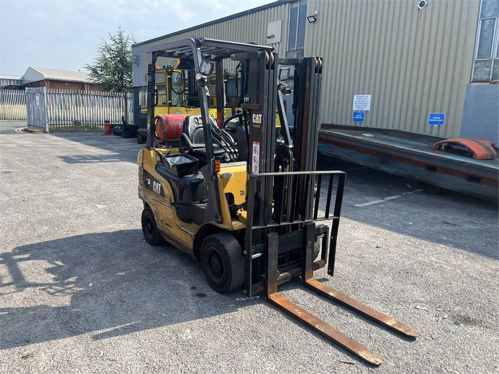 CAT GP18NT - LPG forklift: picture 3 CAT GP18NT - LPG forklift: picture 3