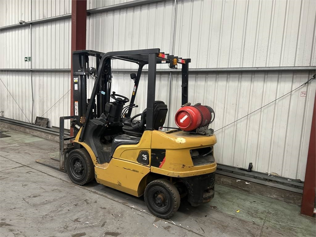 CAT GP25NT - LPG forklift: picture 3 CAT GP25NT - LPG forklift: picture 3