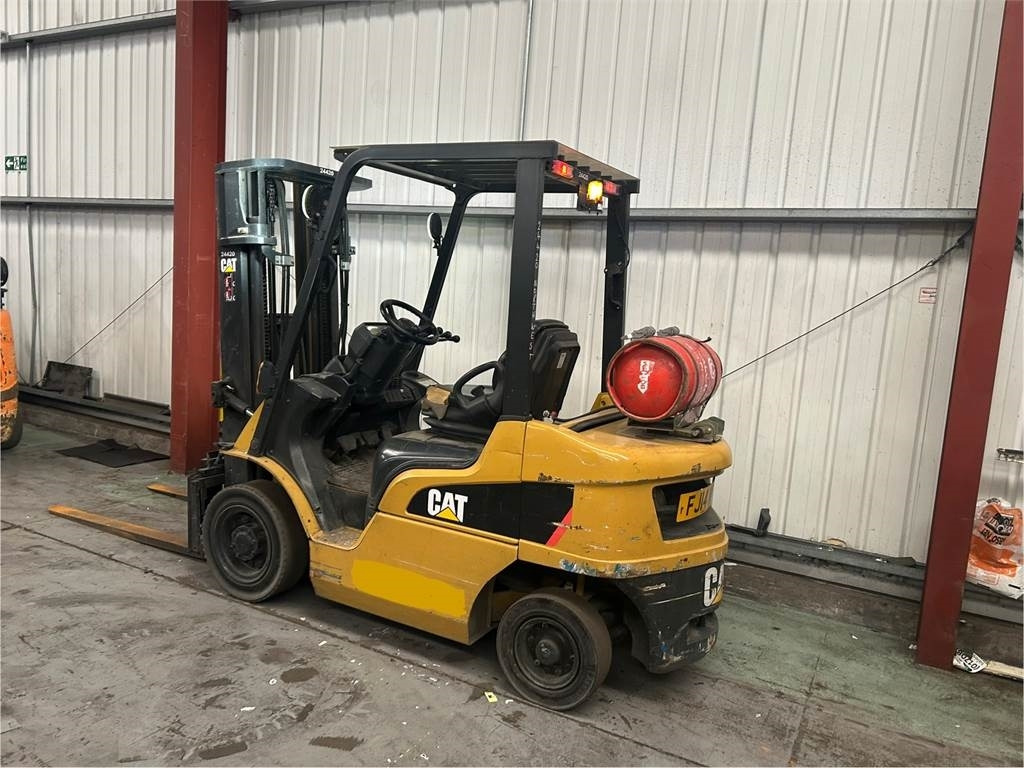 CAT GP25NT - LPG forklift: picture 3 CAT GP25NT - LPG forklift: picture 3