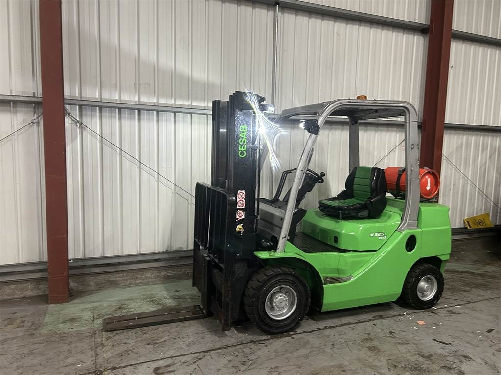 Cesab M325G - LPG forklift: picture 2 Cesab M325G - LPG forklift: picture 2
