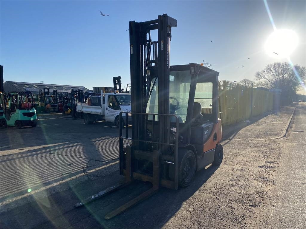 Doosan D30S-5 - Diesel forklift: picture 2 Doosan D30S-5 - Diesel forklift: picture 2