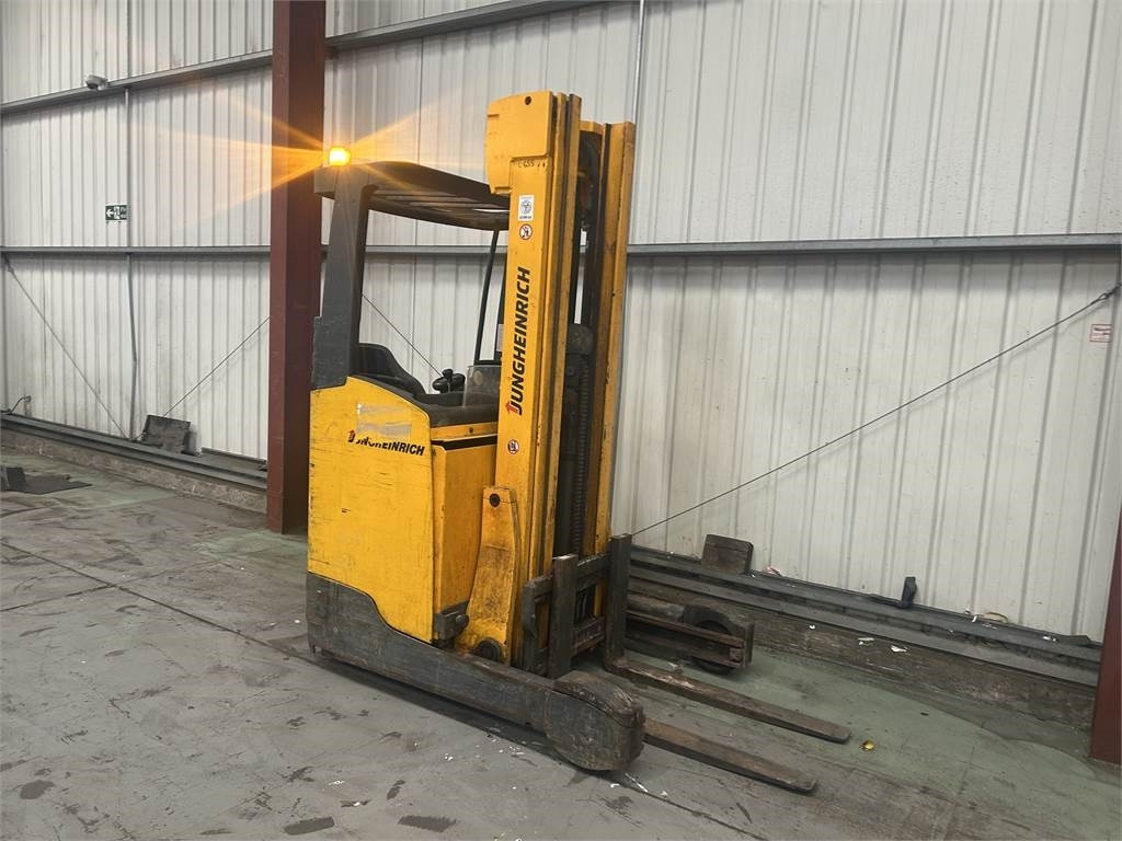 Jungheinrich ETV214 - Reach truck: picture 4 Jungheinrich ETV214 - Reach truck: picture 4