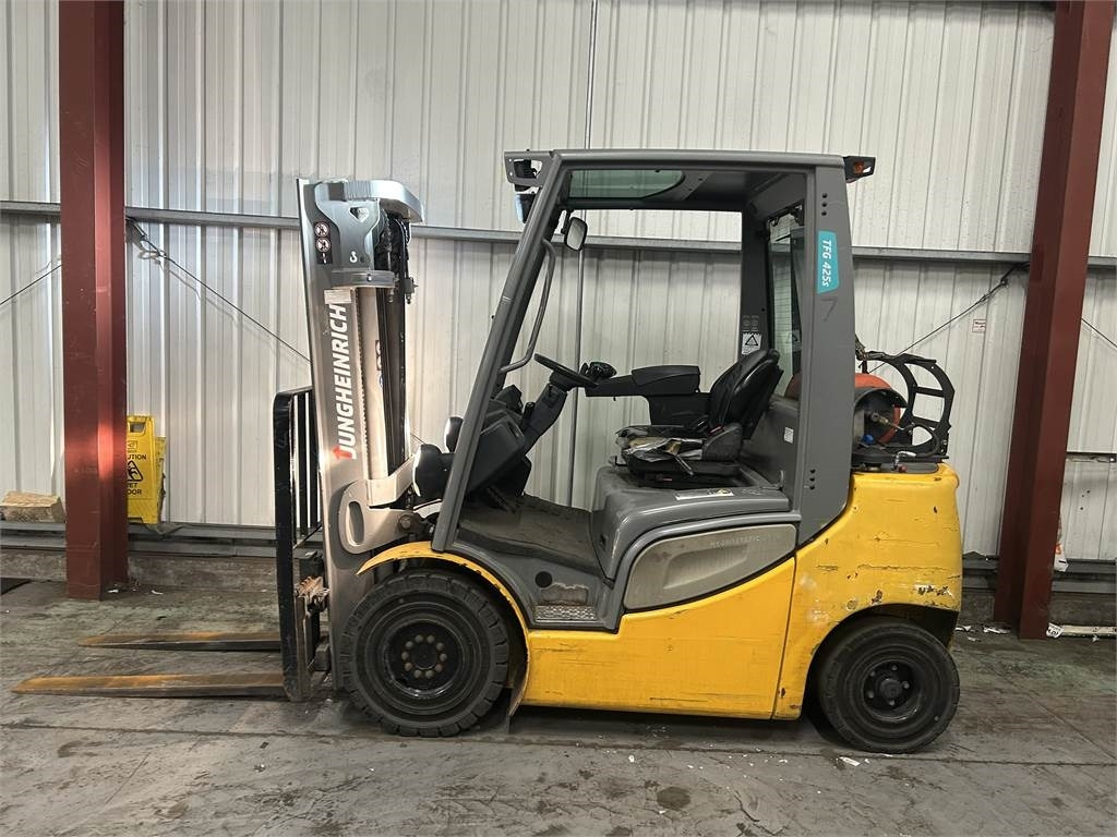 Jungheinrich TFG425S - LPG forklift: picture 1 Jungheinrich TFG425S - LPG forklift: picture 1