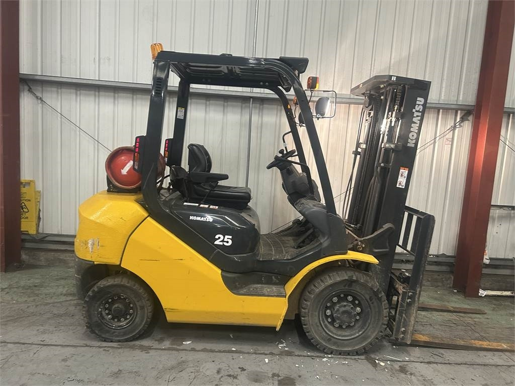 Komatsu FG25HT-17 - LPG forklift: picture 5 Komatsu FG25HT-17 - LPG forklift: picture 5