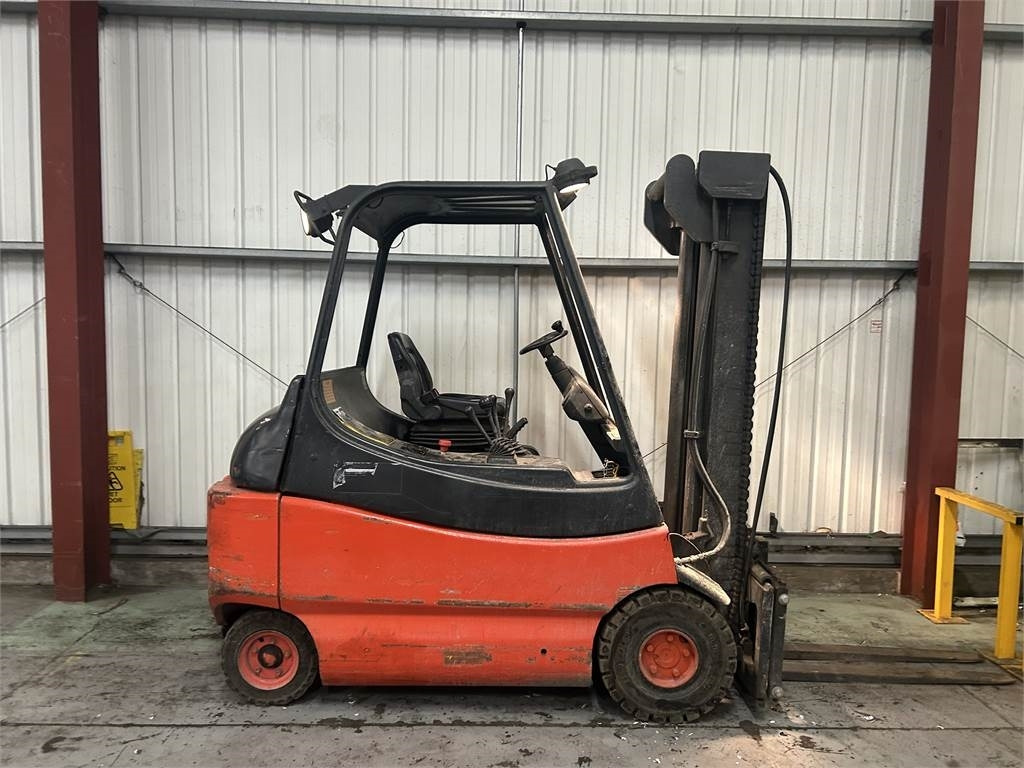 Linde E30-02 - Electric forklift: picture 5 Linde E30-02 - Electric forklift: picture 5
