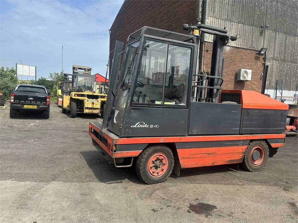 Linde S40 - Side loader: picture 2 Linde S40 - Side loader: picture 2