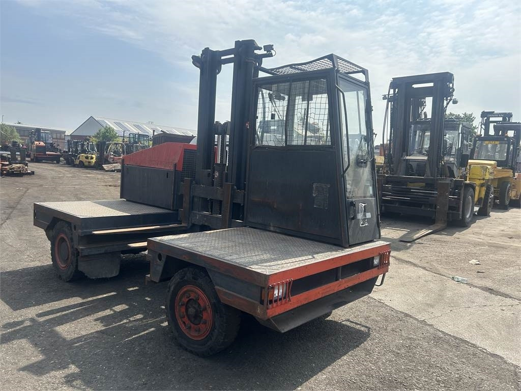Linde S40 - Side loader: picture 3 Linde S40 - Side loader: picture 3
