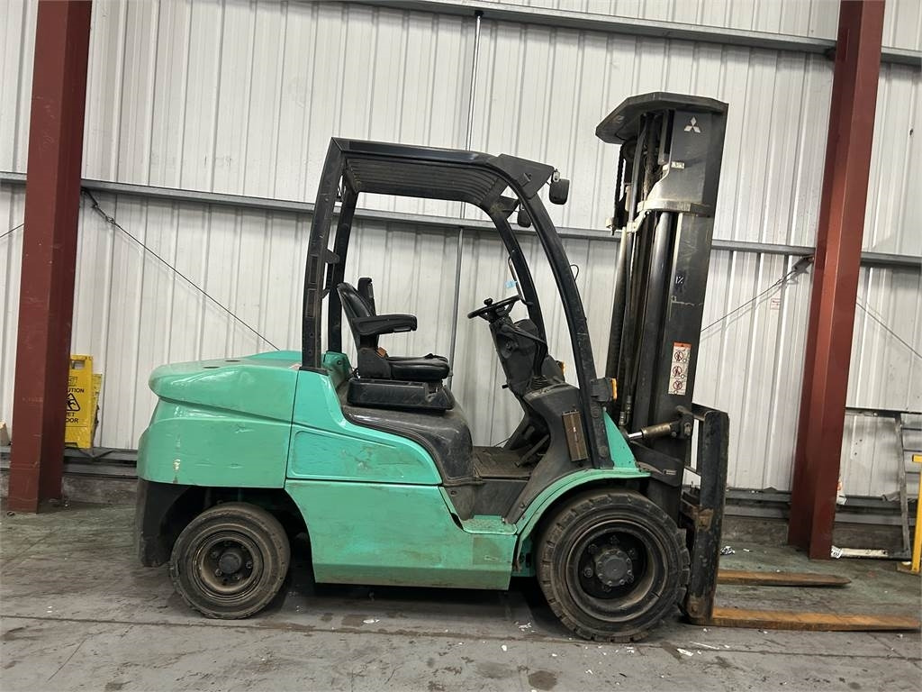 Mitsubishi FD35NT - Diesel forklift: picture 5 Mitsubishi FD35NT - Diesel forklift: picture 5