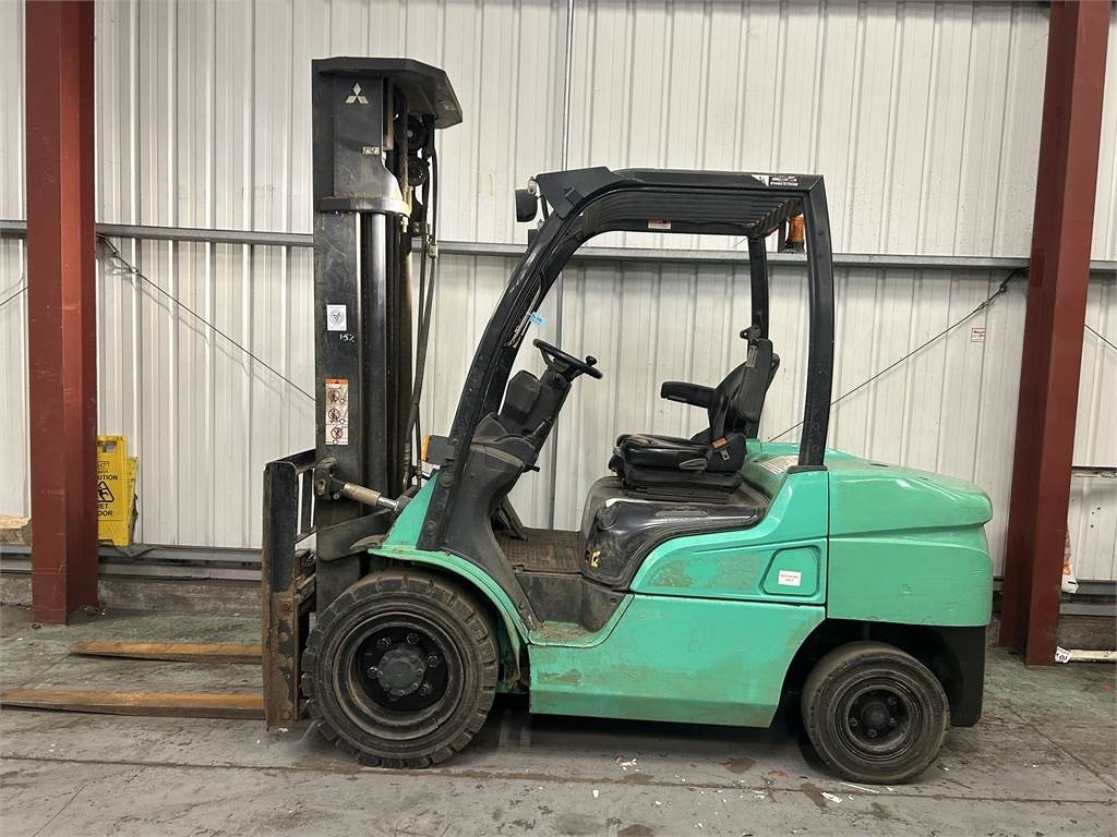 Mitsubishi FD35NT - Diesel forklift: picture 1 Mitsubishi FD35NT - Diesel forklift: picture 1