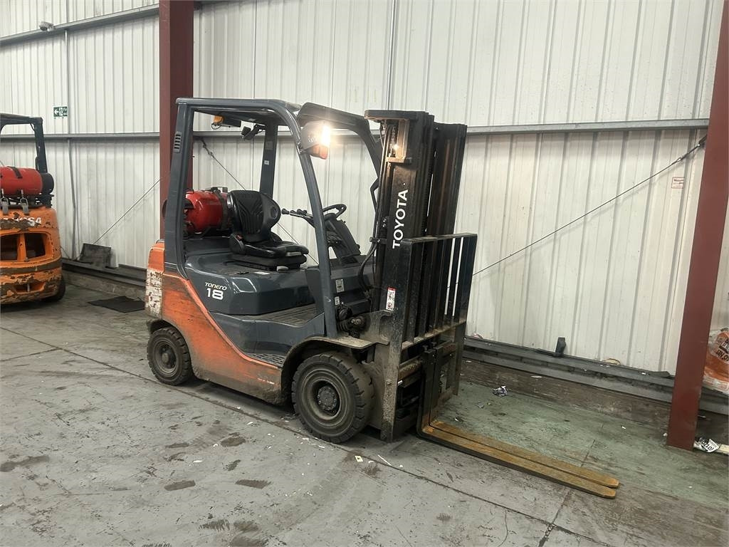 Toyota 02-8FGF18 - LPG forklift: picture 4 Toyota 02-8FGF18 - LPG forklift: picture 4