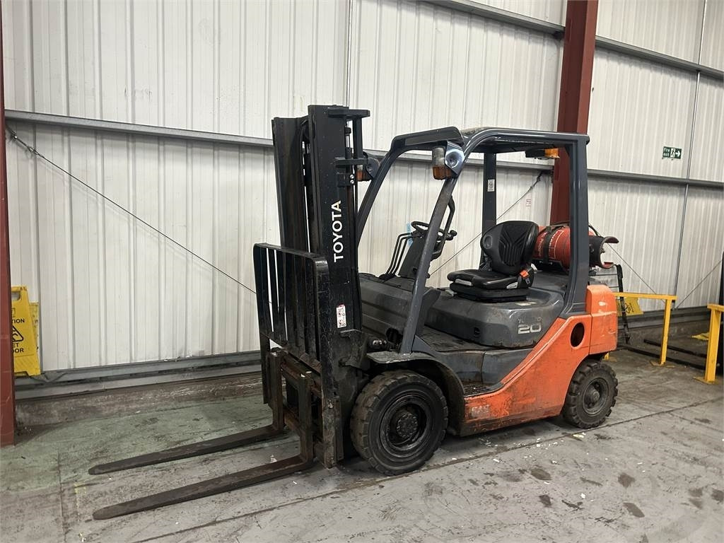 Toyota 02-8FGF20 - LPG forklift: picture 2 Toyota 02-8FGF20 - LPG forklift: picture 2