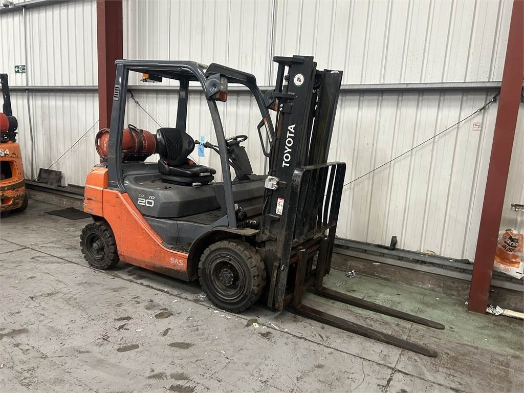 Toyota 02-8FGF20 - LPG forklift: picture 4 Toyota 02-8FGF20 - LPG forklift: picture 4