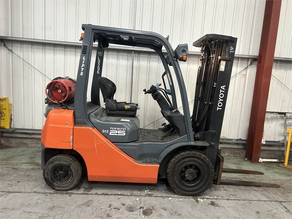 Toyota 02-8FGF20 - LPG forklift: picture 5 Toyota 02-8FGF20 - LPG forklift: picture 5