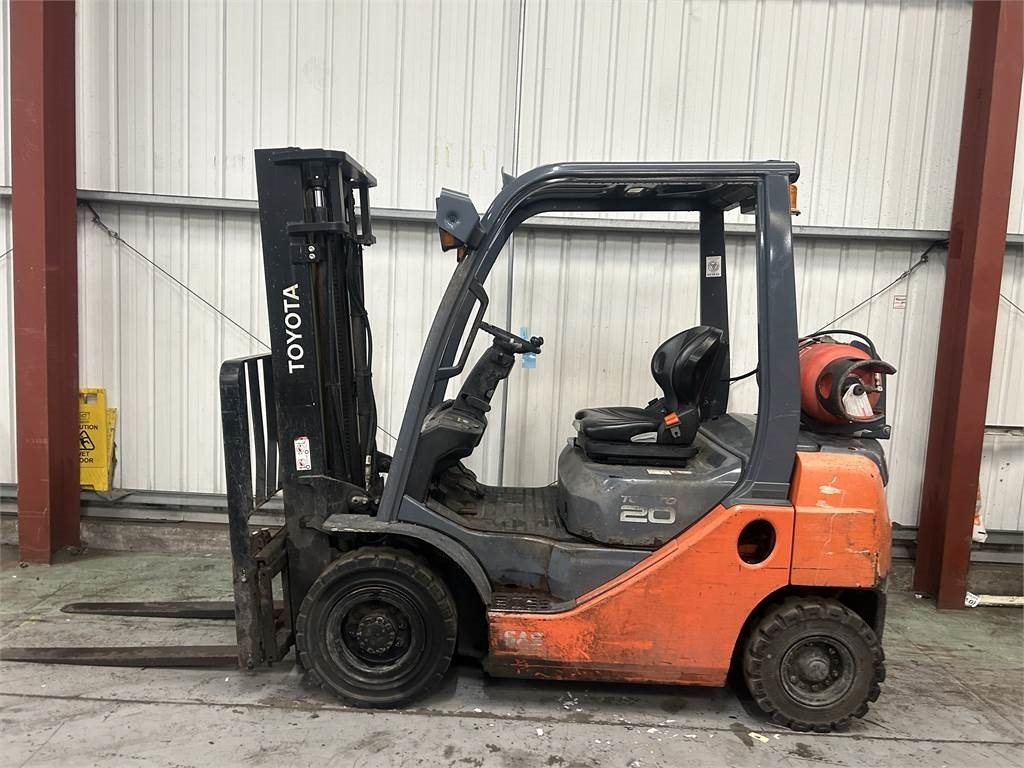 Toyota 02-8FGF20 - LPG forklift: picture 1 Toyota 02-8FGF20 - LPG forklift: picture 1