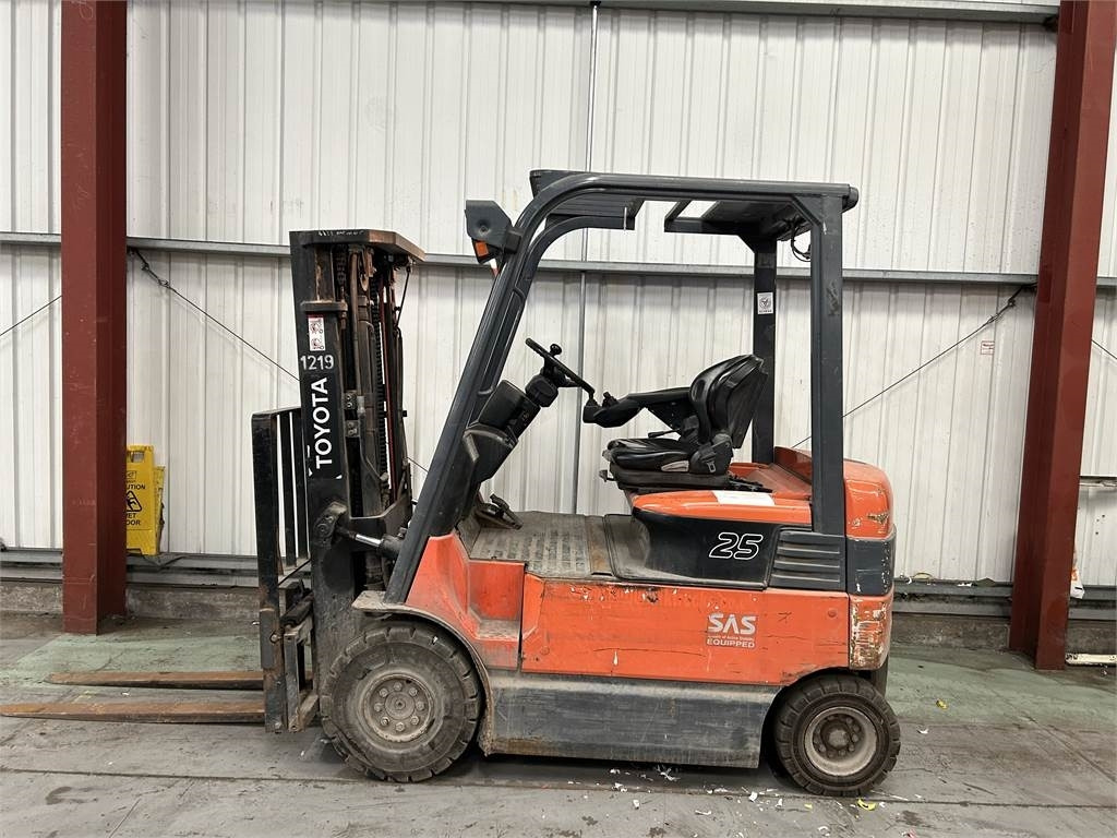 Toyota 7FBMF25 - Electric forklift: picture 1 Toyota 7FBMF25 - Electric forklift: picture 1