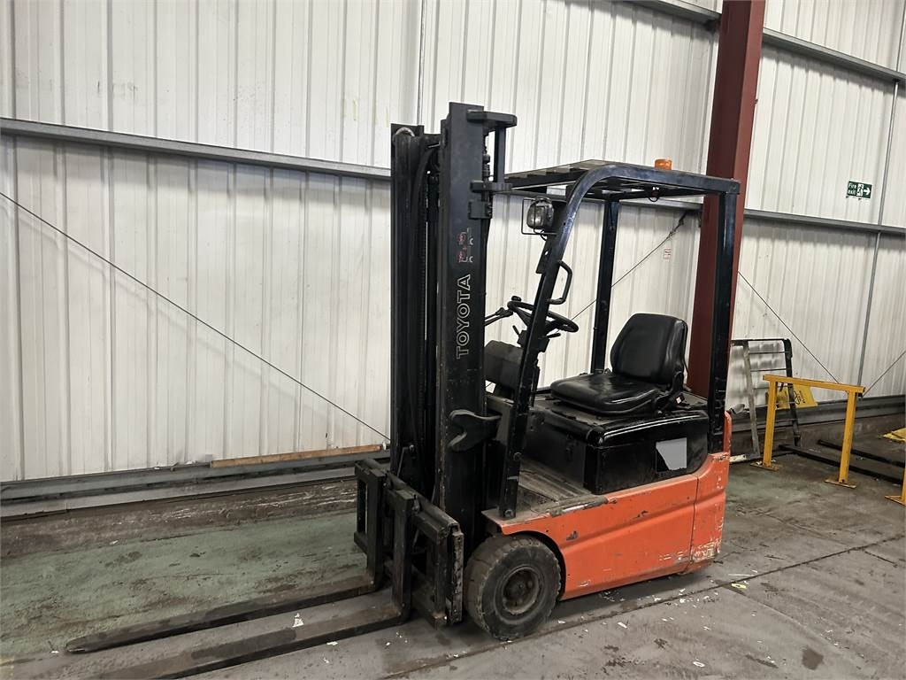 Toyota FBESF15 - Electric forklift: picture 2 Toyota FBESF15 - Electric forklift: picture 2