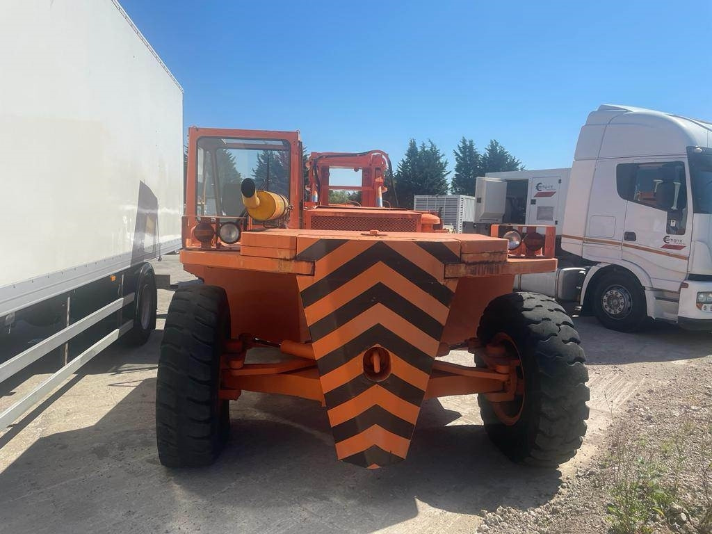 Valmet TD2212 - Diesel forklift: picture 3 Valmet TD2212 - Diesel forklift: picture 3