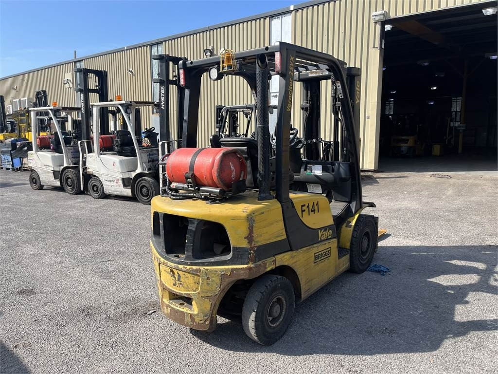Yale GLP25VX - LPG forklift: picture 2 Yale GLP25VX - LPG forklift: picture 2
