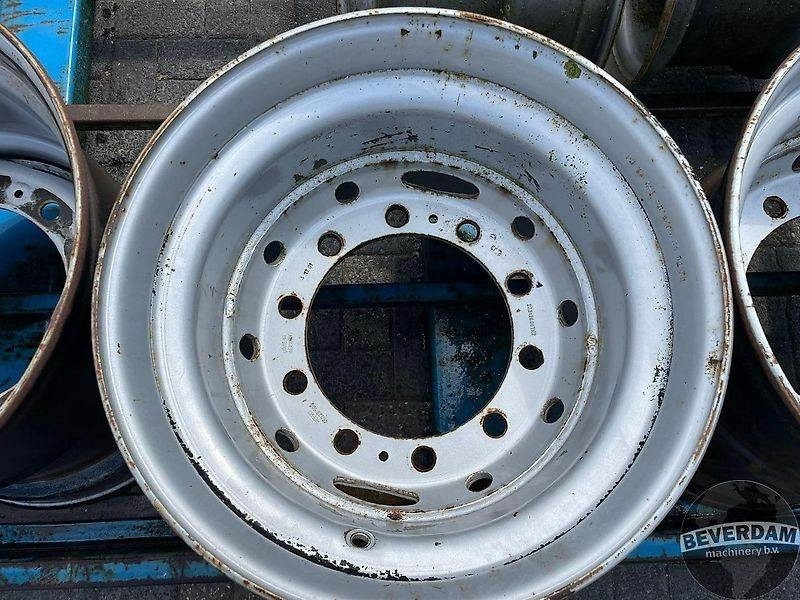 4x 10 gaats velgen - Tire for Agricultural machinery: picture 4 4x 10 gaats velgen - Tire for Agricultural machinery: picture 4