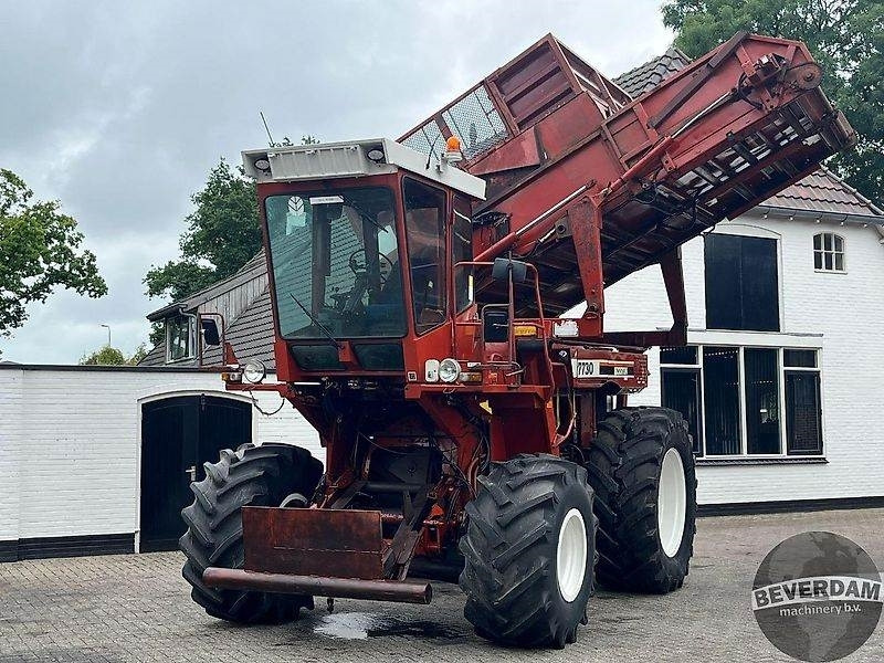 Hesston 7730 - Agricultural machinery: picture 2 Hesston 7730 - Agricultural machinery: picture 2