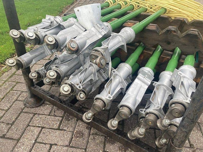 Krone complete tandarm - Hay and forage equipment: picture 4 Krone complete tandarm - Hay and forage equipment: picture 4