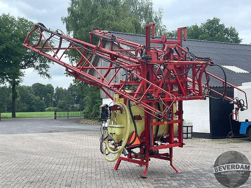 Rau D2-24 - Trailed sprayer: picture 5 Rau D2-24 - Trailed sprayer: picture 5
