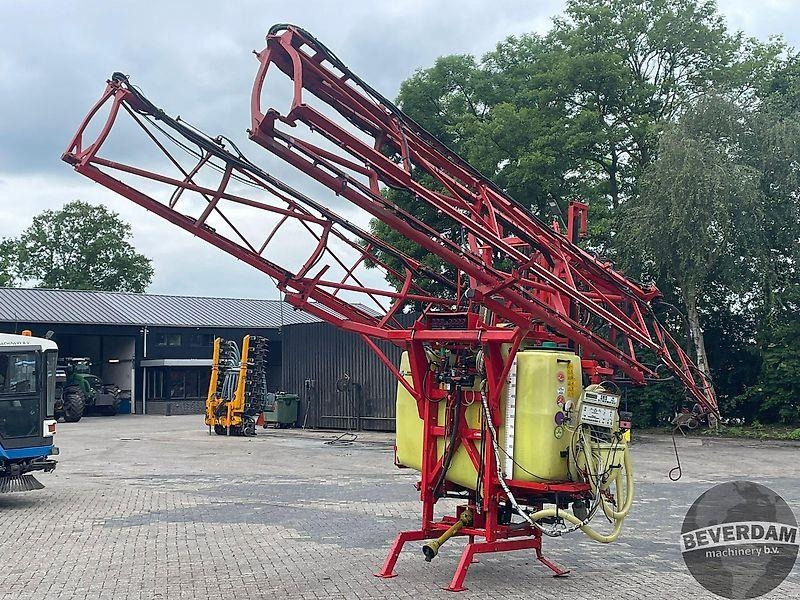 Rau D2-24 - Trailed sprayer: picture 1 Rau D2-24 - Trailed sprayer: picture 1