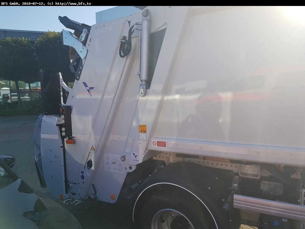 FUSO Canter 9C18 AMT 4x2 HS HL 8,5 t Olympus M - Refuse truck: picture 2 FUSO Canter 9C18 AMT 4x2 HS HL 8,5 t Olympus M - Refuse truck: picture 2