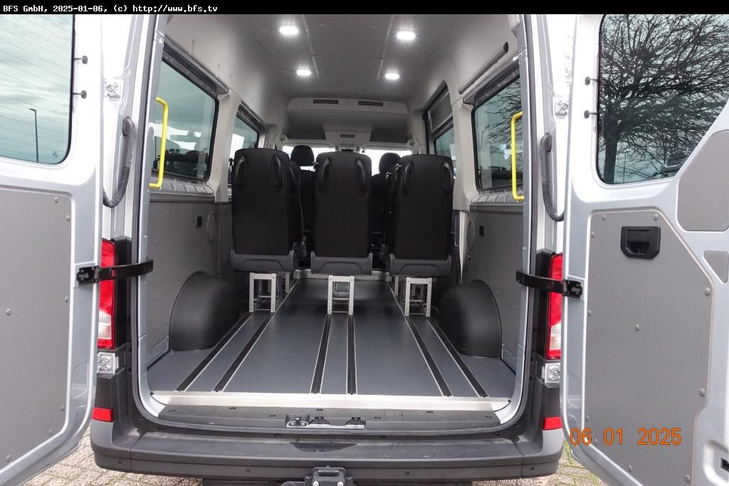 MAN TGE 3.180 4x2 F SB 8 Sitzer, Automatik, Anhängek - Minibus, People carrier: picture 3 MAN TGE 3.180 4x2 F SB 8 Sitzer, Automatik, Anhängek - Minibus, People carrier: picture 3