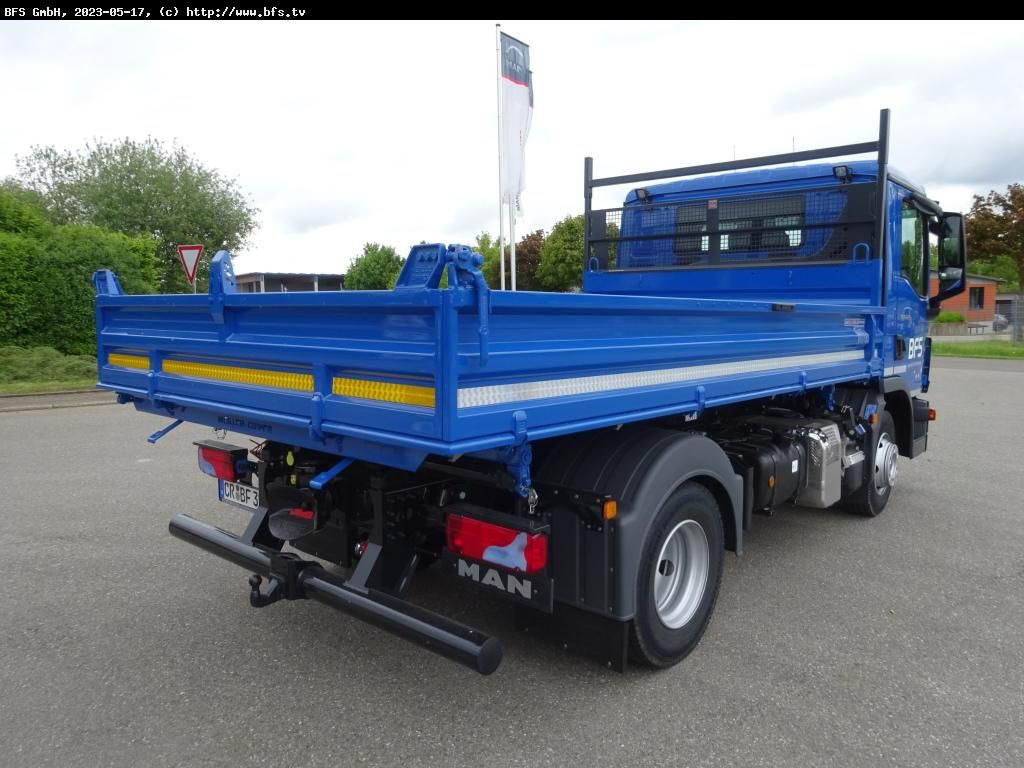 MAN TGL (TG3) 8.220 4x2 BB CH TG3, - Tipper van: picture 2 MAN TGL (TG3) 8.220 4x2 BB CH TG3, - Tipper van: picture 2