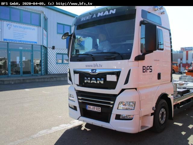 MAN TGX 26.510 6x2-2 LL Multiwechsler - Container transporter/ Swap body truck: picture 1 MAN TGX 26.510 6x2-2 LL Multiwechsler - Container transporter/ Swap body truck: picture 1