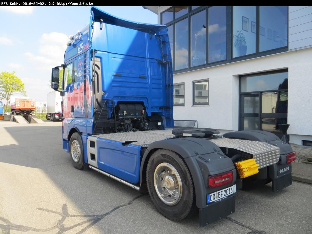 MAN TGX 18.560 4x2 BLS Euro 6 HS Schoch Edition 2016 MAN TGX 18.560 4x2 BLS Euro 6 HS Schoch Edition 2016 - Tractor unit: picture 3 MAN TGX 18.560 4x2 BLS Euro 6 HS Schoch Edition 2016 MAN TGX 18.560 4x2 BLS Euro 6 HS Schoch Edition 2016 - Tractor unit: picture 3