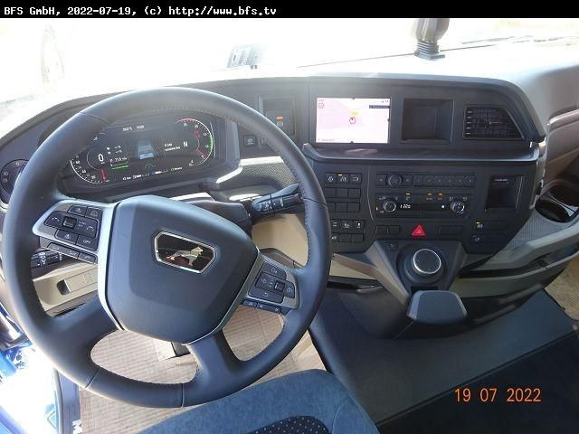 MAN TGX (TG3) 18.510 4x2 BL SA Sicherheitspaket Lich - Tractor unit: picture 4 MAN TGX (TG3) 18.510 4x2 BL SA Sicherheitspaket Lich - Tractor unit: picture 4