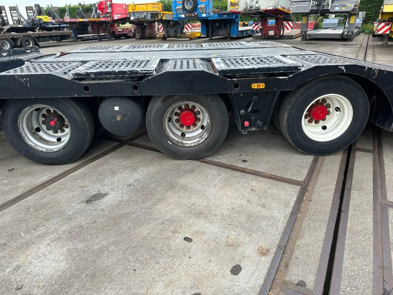 Autotransporter semi-trailer Bodex 3 AXLE TRUCKTRANSPORTER: picture 8