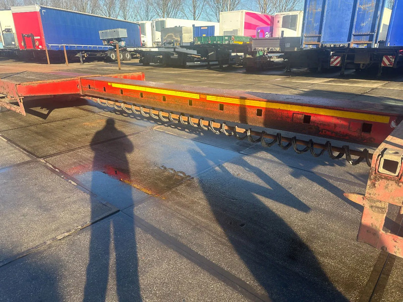 Broshuis 2 AXLE, EXTENDABLE 5 METER - Low loader semi-trailer: picture 3 Broshuis 2 AXLE, EXTENDABLE 5 METER - Low loader semi-trailer: picture 3