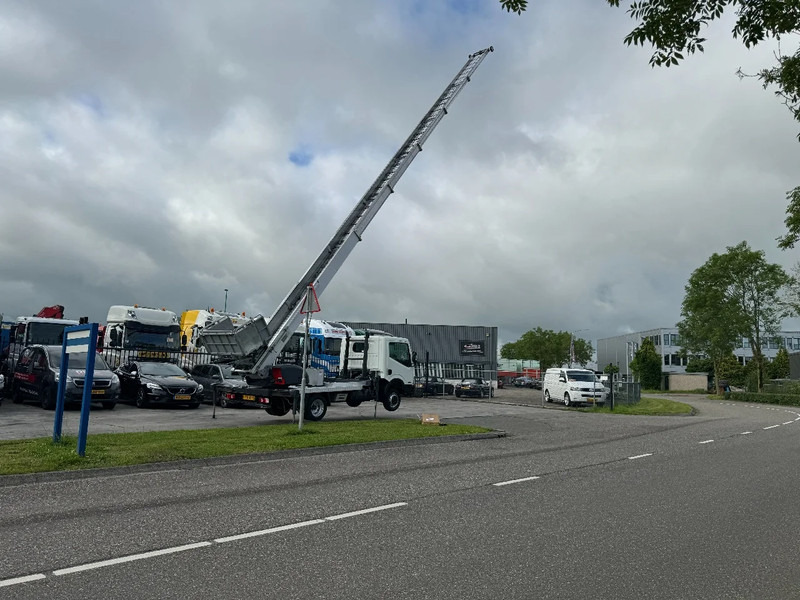 Nissan Cabstar 35.13 EURO 6 + LIFT 25 METER + REMOTE CONTROL - Commercial vehicle: picture 5 Nissan Cabstar 35.13 EURO 6 + LIFT 25 METER + REMOTE CONTROL - Commercial vehicle: picture 5