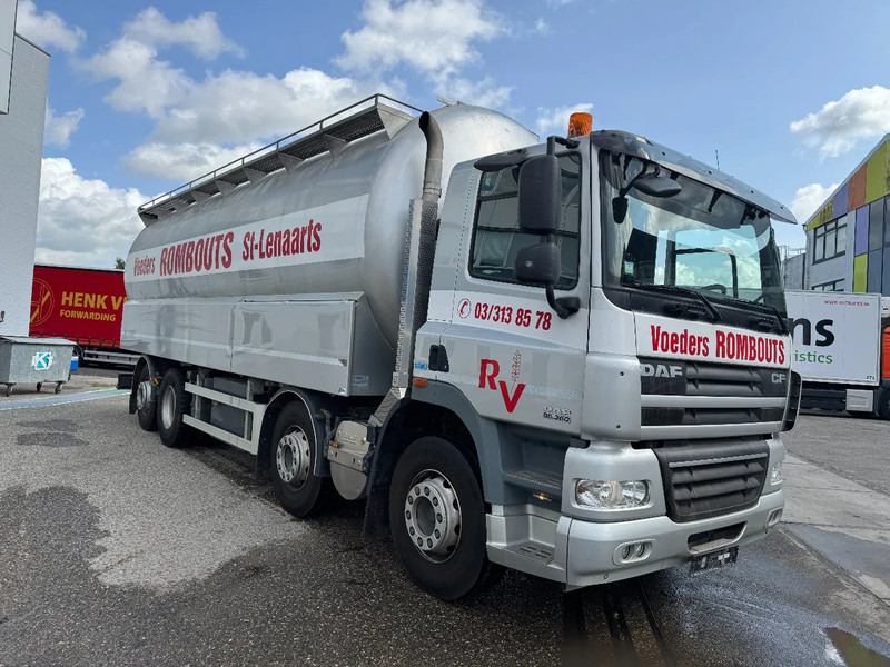 DAF CF 85.360 8X2 EURO 5 + TANK 32.700 LITER - LAMBRECHT - Tanker truck: picture 3 DAF CF 85.360 8X2 EURO 5 + TANK 32.700 LITER - LAMBRECHT - Tanker truck: picture 3