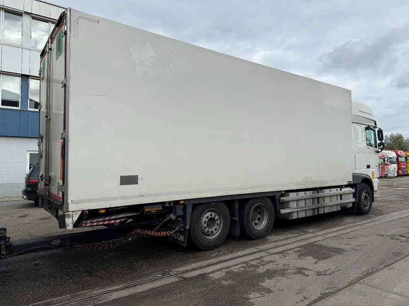 DAF XF 480 6X2 + 2 AXLE HANGER + TRS COOLING + DHOLLANDIA LIFT (2x) - Refrigerated truck: picture 4 DAF XF 480 6X2 + 2 AXLE HANGER + TRS COOLING + DHOLLANDIA LIFT (2x) - Refrigerated truck: picture 4