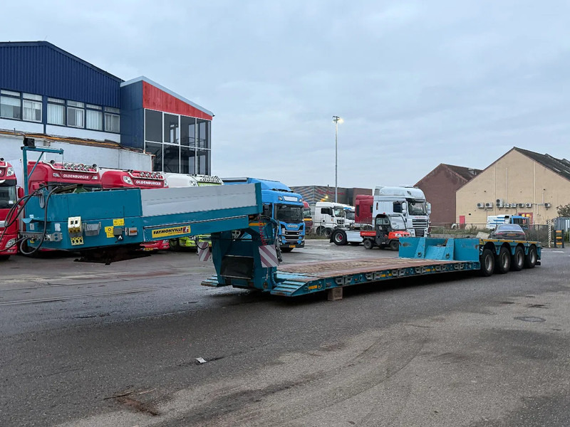 Faymonville STBZ-4VA - EXTENDABLE 5,00 METER - 4 AXLES FORCED STEERING - Low loader semi-trailer: picture 5 Faymonville STBZ-4VA - EXTENDABLE 5,00 METER - 4 AXLES FORCED STEERING - Low loader semi-trailer: picture 5