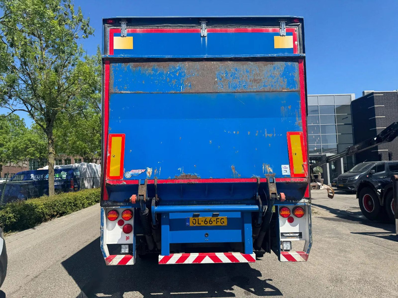 HRD SKFG - BPW AXLE + CARRIER VECTOR 1850MT - Refrigerated semi-trailer: picture 4 HRD SKFG - BPW AXLE + CARRIER VECTOR 1850MT - Refrigerated semi-trailer: picture 4