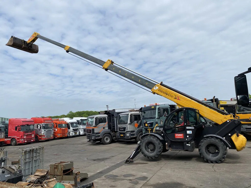 Haulotte HTL 4017 - 4X4X4 - 5.617 HOURS - 17 METER - 4.000 KG - Telescopic handler: picture 1 Haulotte HTL 4017 - 4X4X4 - 5.617 HOURS - 17 METER - 4.000 KG - Telescopic handler: picture 1